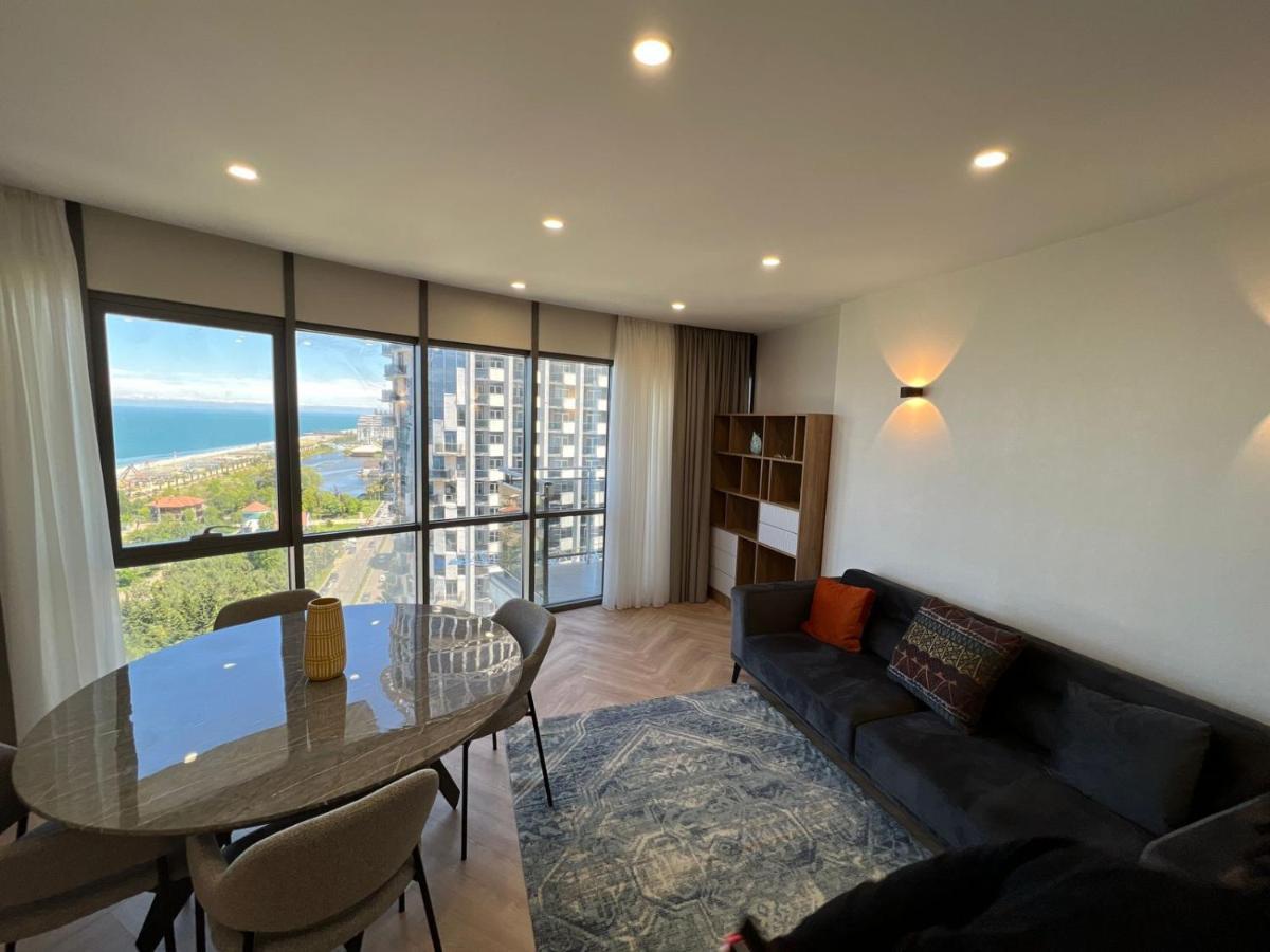 Holiday Lux Tower Batumi Exteriér fotografie