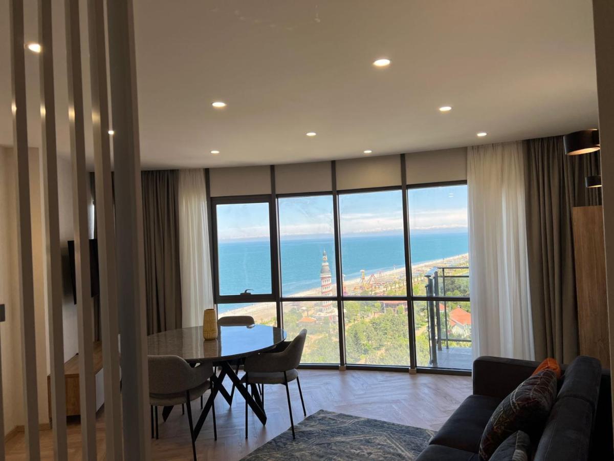 Holiday Lux Tower Batumi Exteriér fotografie