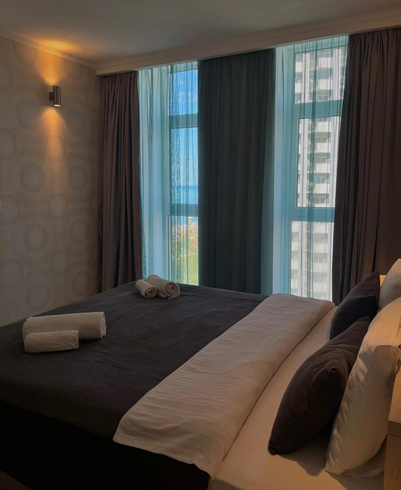 Holiday Lux Tower Batumi Exteriér fotografie