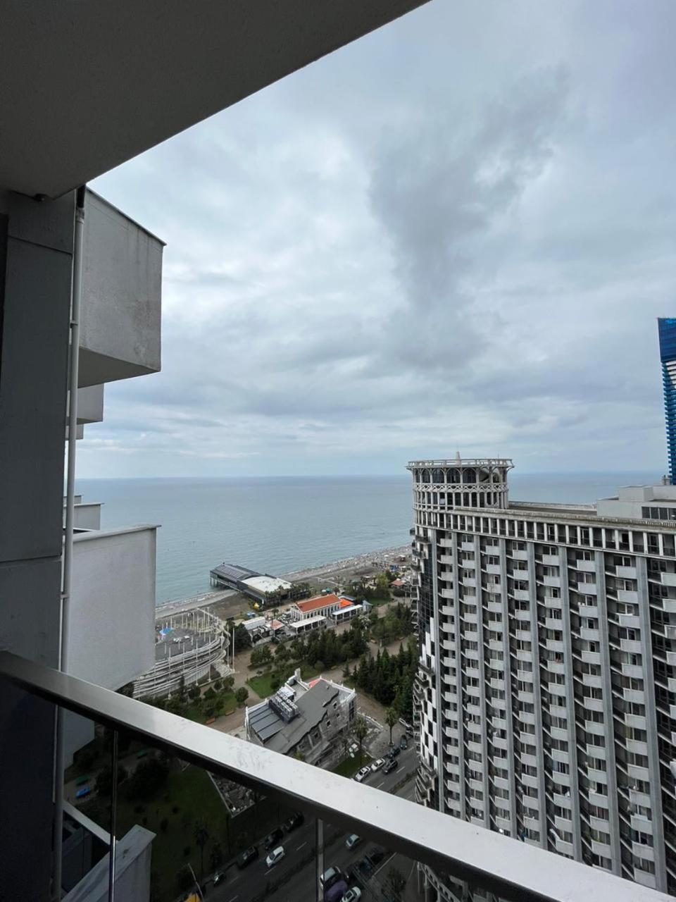 Holiday Lux Tower Batumi Exteriér fotografie
